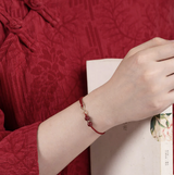 Pulsera de Hilo Rojo - (BAÑO ORO 18K)