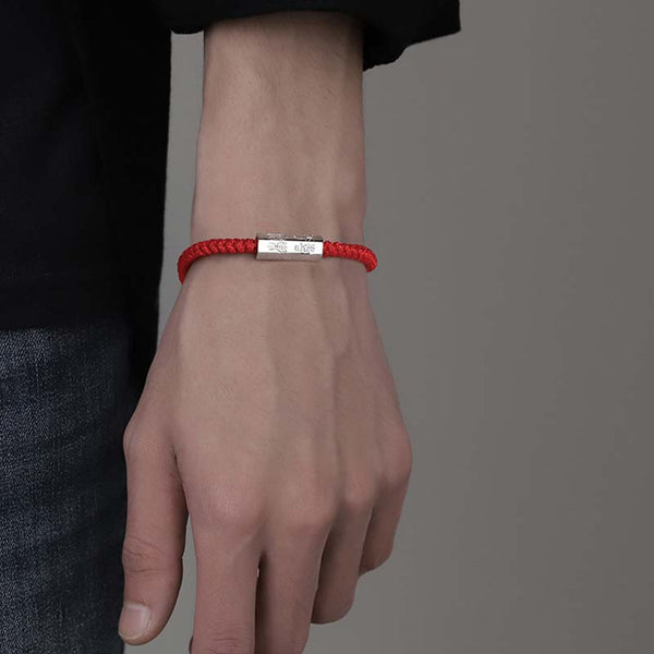 Pulsera Hilo Rojo Grabada (Plata de Ley)