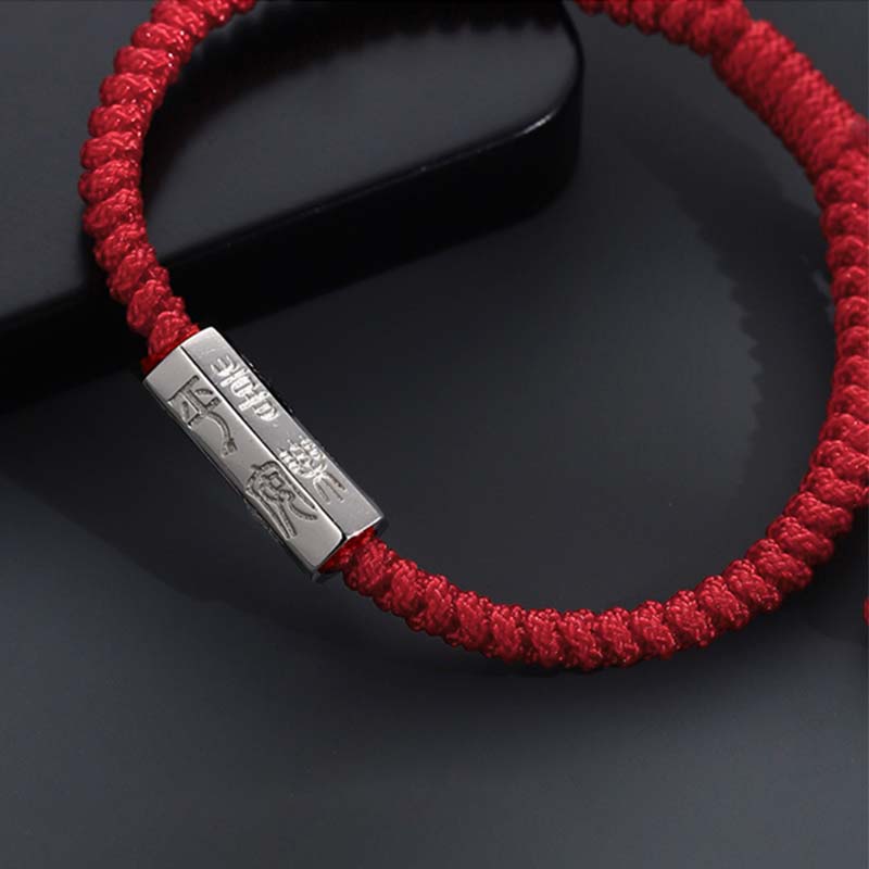Pulsera Hilo Rojo Grabada (Plata de Ley)