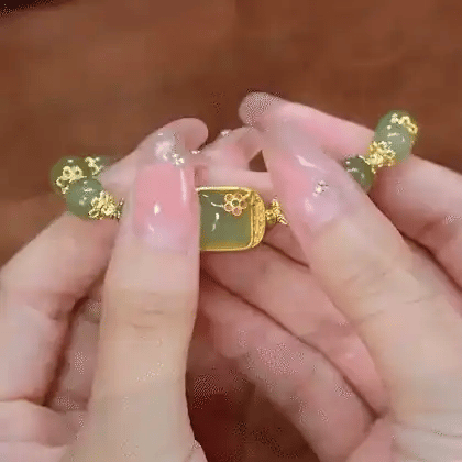 Brazalete de Jade Flor de Loto